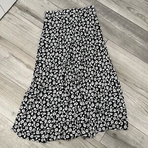 Zara maxi skirt black & white flower print
